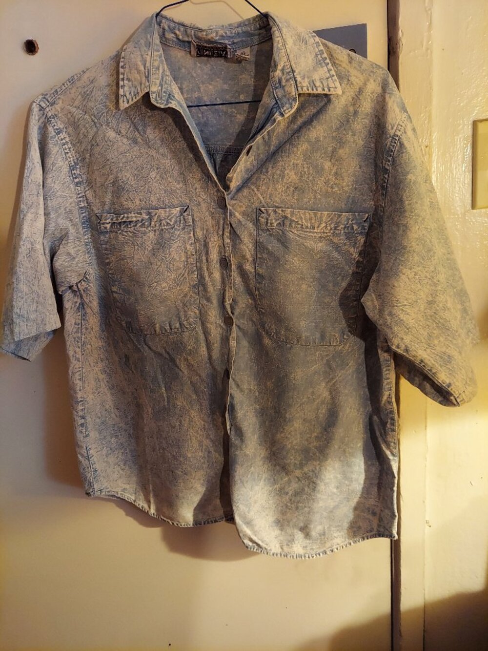 Venezia, unisex top, stonewashed design, size 10/12, button front, pale blue